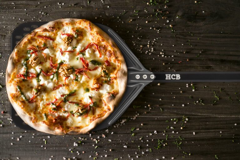 HCB Pizza Peel – perforated blade – 120 cm – anodized